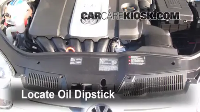 2008 Volkswagen Rabbit S 2.5L 5 Cyl. (2 Door) Huile Vérifier le niveau de l'huile